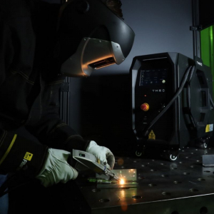laserova-zvaracka-theo-zvaracia-kukla-100-lw-most-na-laser