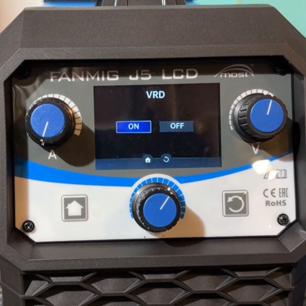 Zváranie obalovanou elektródou s J5 LCD - možnosť vypnutia a zapnutia funkcie VRD